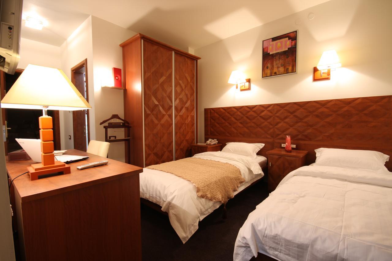 Plasma Hotel ตริโปลี ภายนอก รูปภาพ