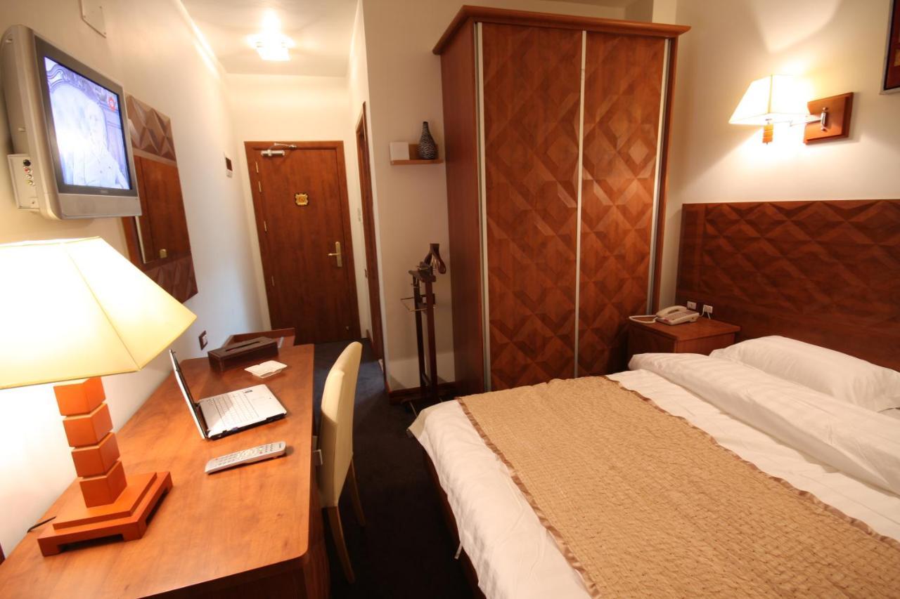 Plasma Hotel ตริโปลี ภายนอก รูปภาพ